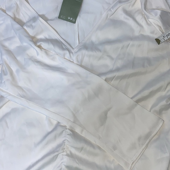 Women’s H&M long sleeved gathered front silky white top size XXL NWT‎ - Picture 6 of 10